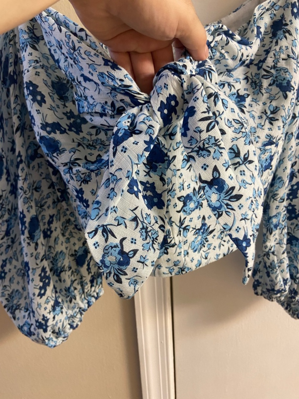 Bardot Rebolve cotton blouse blue floral y2K cropped puff sleeves XL - Picture 6 of 10